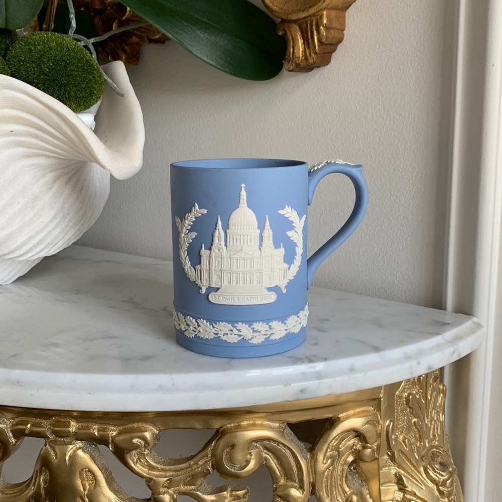 Wedgwood jasperware mug.